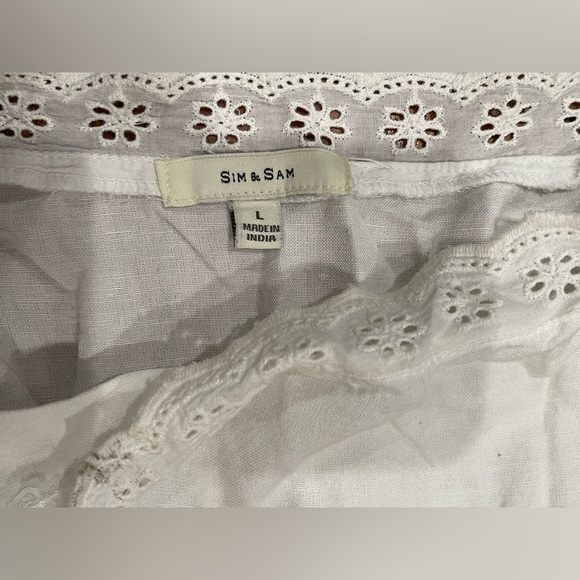 Elegant White Lace Camisole - Picture 3 of 10